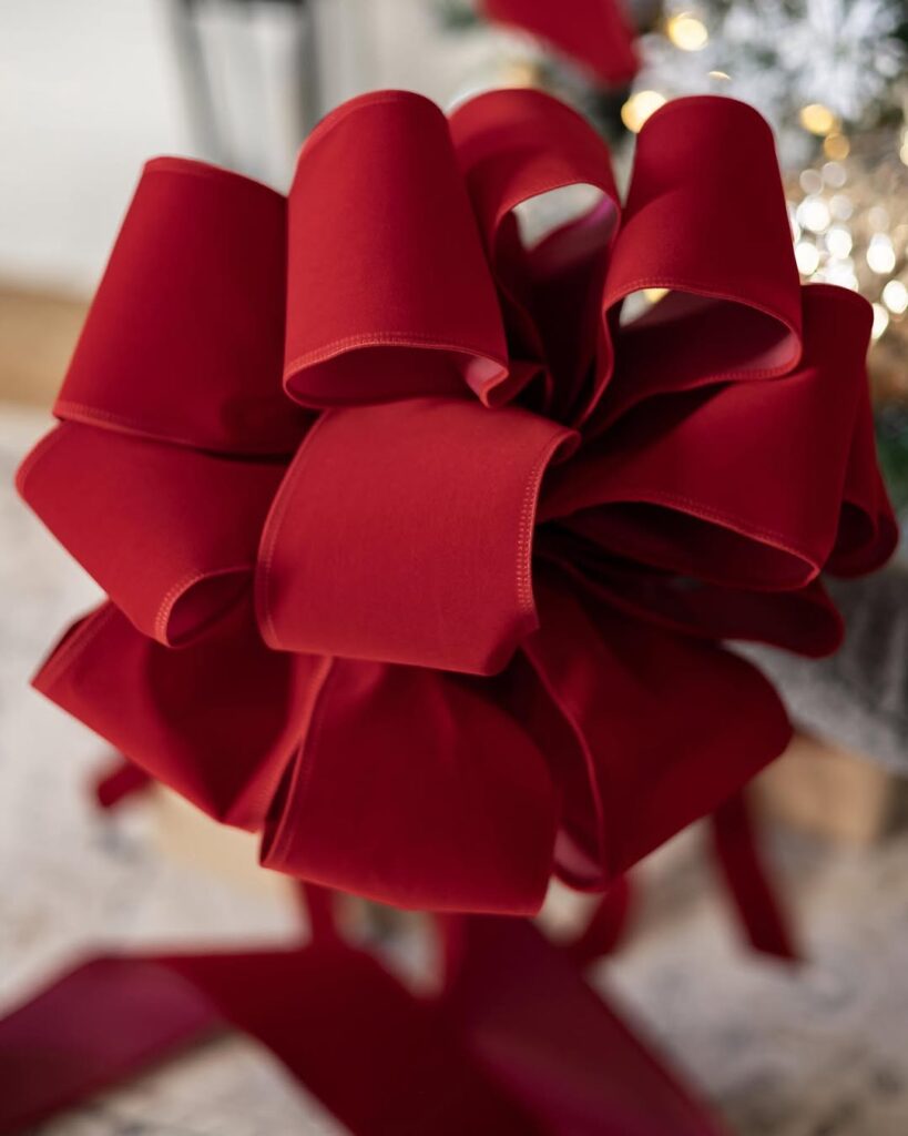 Christmas Tree Ribbon Ideas